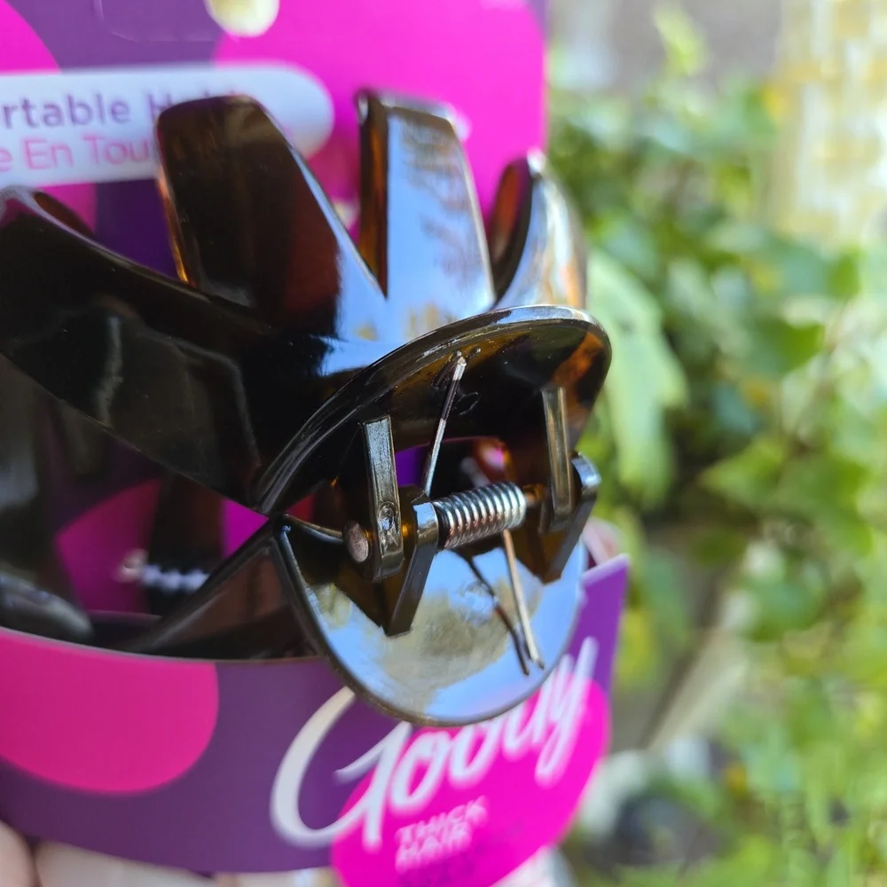Goody jumbo claw hair clips for thick hair